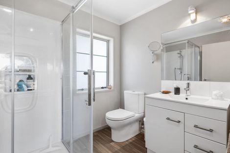 Photo of property in 8c Wiltshire Place, Te Puke, 3119