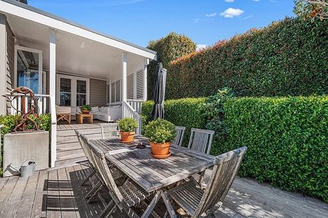 Photo of property in 77 Hinemoa Street, Birkenhead, Auckland, 0626