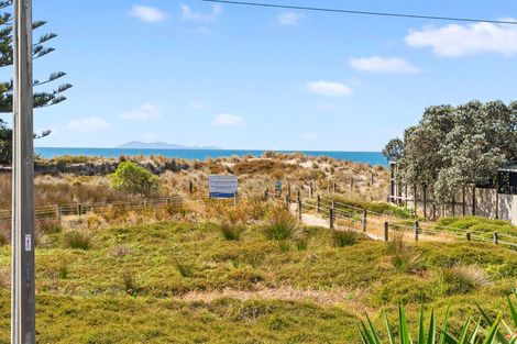 Photo of property in 10 Karewa Parade, Papamoa Beach, Papamoa, 3118