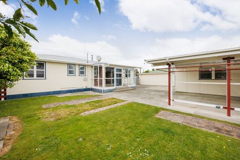 Photo of property in 10 Marsden Place, Awapuni, Palmerston North, 4412