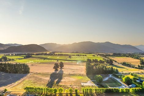 Photo of property in 624 Ballantyne Road, Wanaka, 9382
