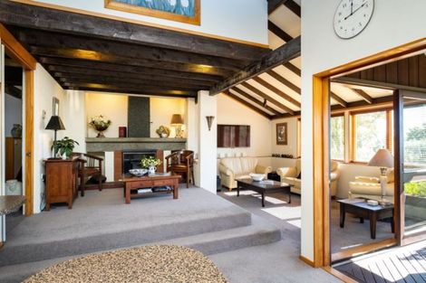 Photo of property in 27 Muritai Crescent, Havelock North, 4130