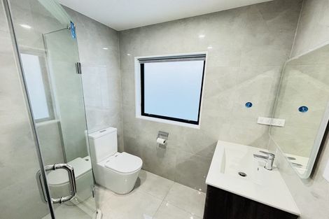 Photo of property in 2/2 Smiths Avenue, Papakura, 2110