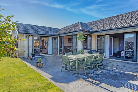 Photo of property in 15 Gilchrist Place, Kaiapoi, 7630
