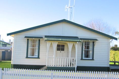 Photo of property in 1 Moa Crescent, Frankton, Hamilton, 3204