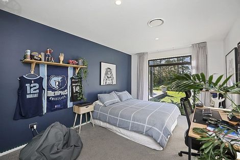 Photo of property in 68 Parrs Road, Hurworth, New Plymouth, 4371