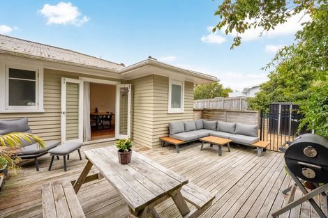 Photo of property in 18 Titoki Road, Raumati Beach, Paraparaumu, 5032
