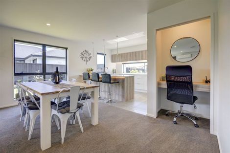 Photo of property in 6 Springbrook Close, Rangiora, 7400