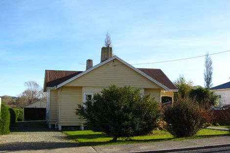 Photo of property in 82 Hamilton Street, East Gore, Gore, 9710