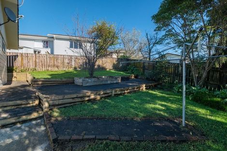 Photo of property in 3 Tesla Place, Totara Vale, Auckland, 0629