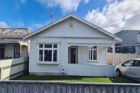 Photo of property in 37 Bay Street, Petone, Lower Hutt, 5012