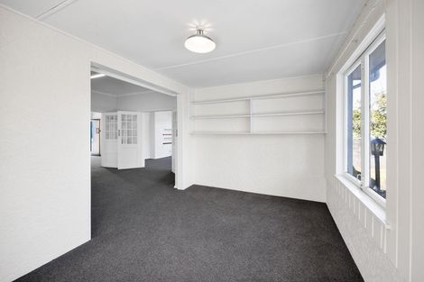 Photo of property in 14 Dives Avenue, Hawera, 4610