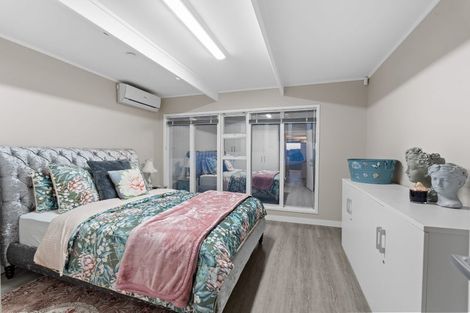 Photo of property in 819 Whangaparaoa Road, Manly, Whangaparaoa, 0930
