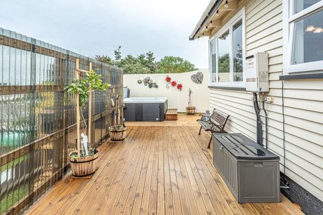 Photo of property in 17 Toi Street, Tawhero, Whanganui, 4501