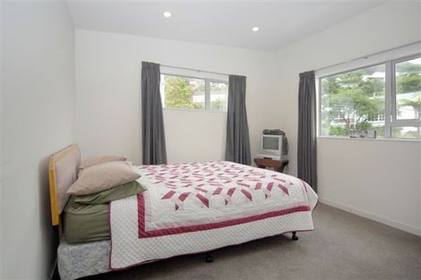Photo of property in 3b Woodhouse Avenue, Karori, Wellington, 6012