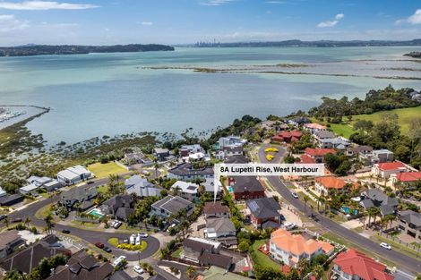 Photo of property in 8a Lupetti Rise, West Harbour, Auckland, 0618
