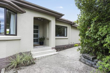 Photo of property in 127 Larnach Road, Vauxhall, Dunedin, 9013