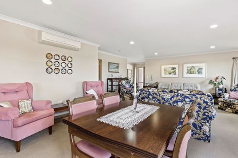 Photo of property in 10 Verona Way, Judea, Tauranga, 3110