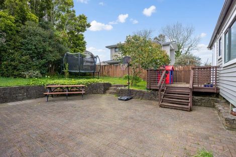 Photo of property in 9 Grimshaw Place, Henderson, Auckland, 0612