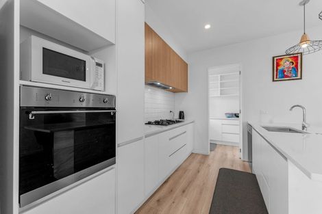 Photo of property in 66 Vinistra Road, Kumeu, 0810