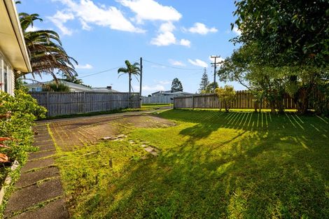 Photo of property in 29 Beaubank Road, Kelston, Auckland, 0602