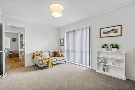 Photo of property in 34 Sailfish Drive, West Harbour, Auckland, 0618