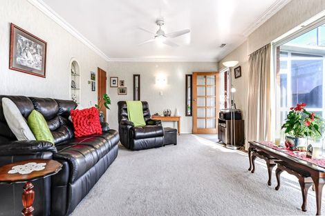 Photo of property in 118 Sandwich Road, St Andrews, Hamilton, 3200