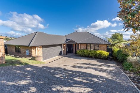 Photo of property in 15 Tironui Terrace, Western Heights, Hamilton, 3200