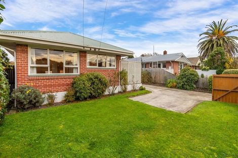 Photo of property in 299 Wairakei Road, Bryndwr, Christchurch, 8053
