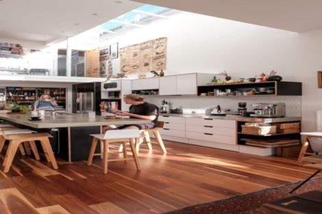 Photo of property in 32 Talavera Terrace, Kelburn, Wellington, 6012