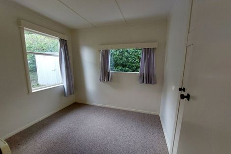 Photo of property in 35a Bassett Road, Johnsonville, Wellington, 6037