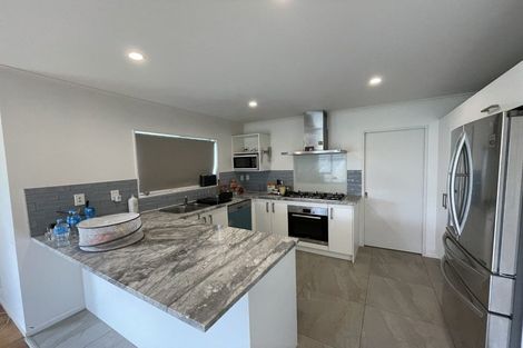 Photo of property in 77 Grenada Drive, Grenada Village, Wellington, 6037