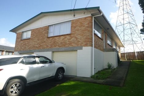 Photo of property in 2/62 Tiroroa Avenue, Te Atatu South, Auckland, 0610