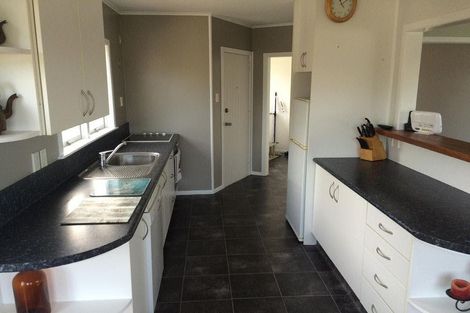 Photo of property in 25 Matama Road, Glen Eden, Auckland, 0602