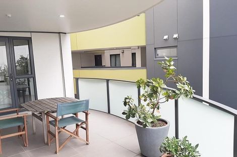 Photo of property in The Mews, 15/8 Basque Road, Eden Terrace, Auckland, 1021