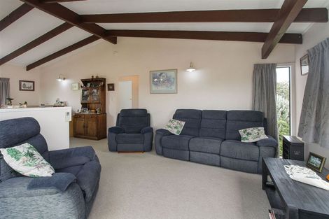 Photo of property in 46 Taihiki Road, Clarks Beach, 2122