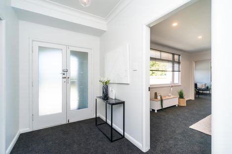 Photo of property in 17 Saint Johns Avenue, Palmerston North, 4414