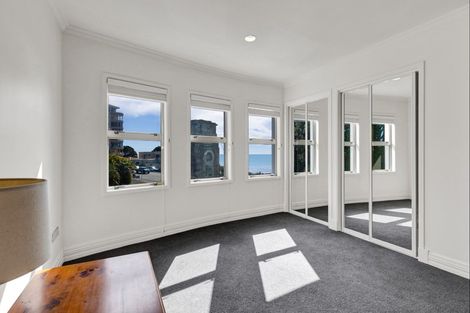 Photo of property in 1e Queen Street, New Plymouth, 4310