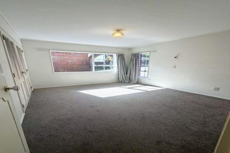 Photo of property in 2/71 Browns Bay Road, Browns Bay, Auckland, 0630