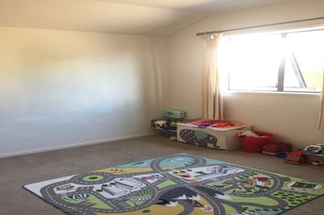 Photo of property in 6/18 Pannill Place, Oteha, Auckland, 0632