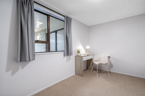 Photo of property in 5 Raeburn Place, Gore, 9710