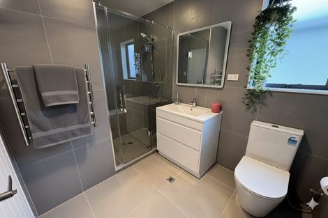 Photo of property in 13 Greenbrier Street, Westgate, 0814