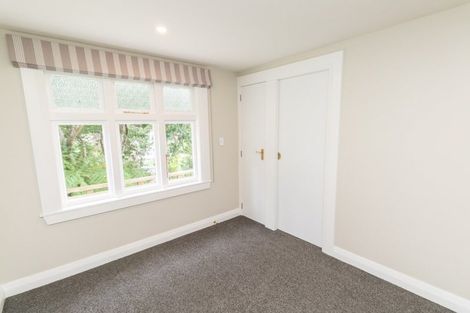 Photo of property in 2/139 Wadestown Road, Wadestown, Wellington, 6012
