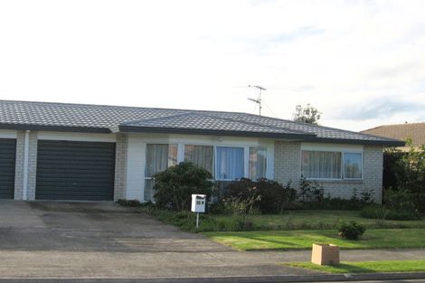 Photo of property in 96a Lakeside Drive, Orewa, 0931