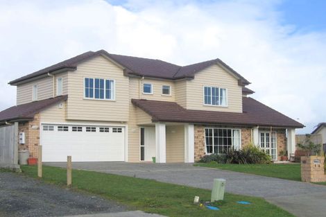 Photo of property in 14 William Woods Court, Flat Bush, Auckland, 2016
