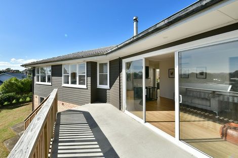 Photo of property in 22 Downer Street, Helensville, 0800