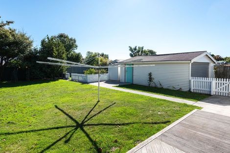 Photo of property in 245 Weston Road, Mairehau, Christchurch, 8052