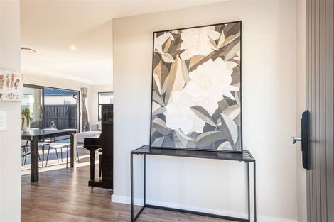 Photo of property in 16 Sorrel Gate, Halswell, Christchurch, 8025