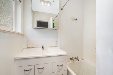 Photo of property in 11 Ngahue Crescent, Elsdon, Porirua, 5022