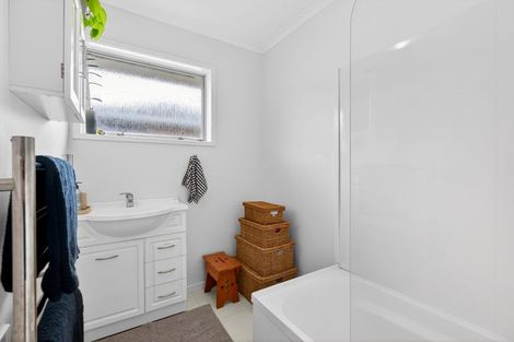 Photo of property in 1/3 Butterworth Drive, Glendene, Auckland, 0602